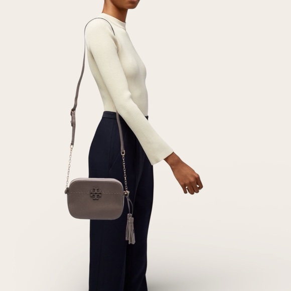 TORY BURCH Pebbled Leather Camera Bag in Silver Maple - Picture 10 of 11